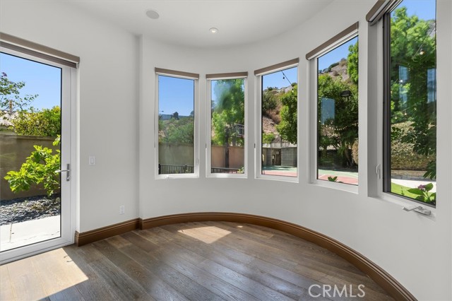 6945 E Hidden Oaks Lane, Orange CA: https://media.crmls.org/medias/c3919ece-9d19-4587-9a1a-e473c229d4bf.jpg