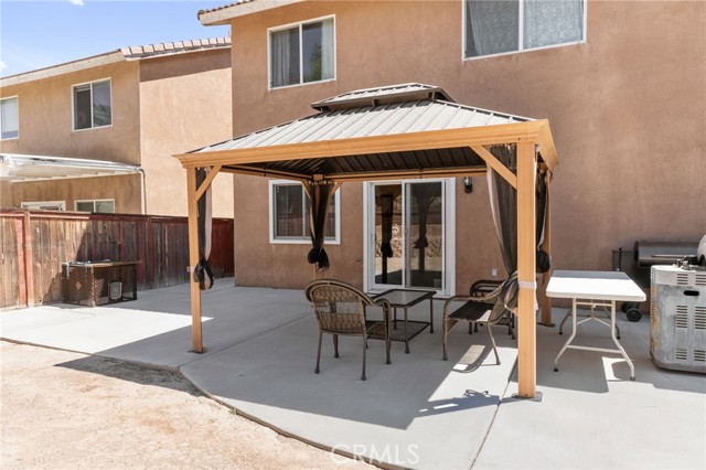 12776 Berrydale Street, Victorville CA: https://media.crmls.org/medias/c392d428-d3e3-4980-baef-f9d69d8e4756.jpg