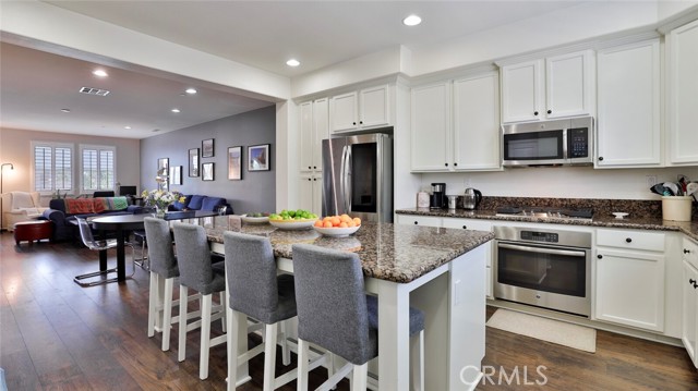 Detail Gallery Image 30 of 71 For 40935 Belleray Ave, Murrieta,  CA 92562 - 4 Beds | 3/1 Baths