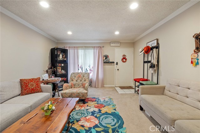 Detail Gallery Image 5 of 34 For 330 N Howard St #201,  Glendale,  CA 91206 - 2 Beds | 1 Baths