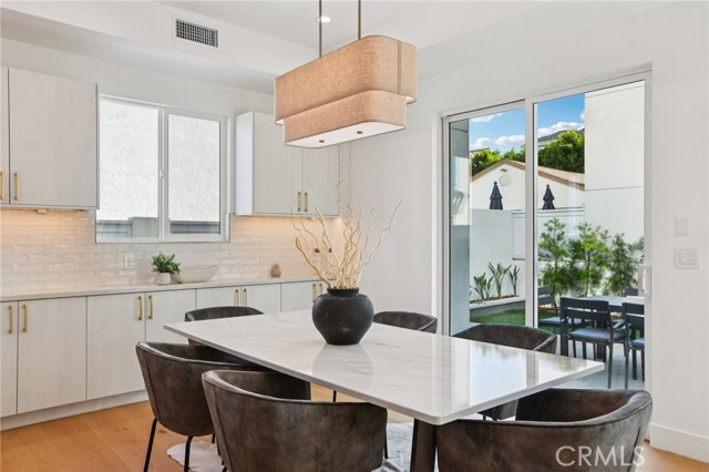 Detail Gallery Image 17 of 50 For 1914 Belmont Ln #B,  Redondo Beach,  CA 90278 - 4 Beds | 3/1 Baths