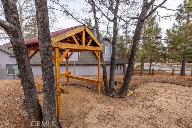 Detail Gallery Image 31 of 40 For 1629 Angels Camp, Big Bear Lake,  CA 92315 - 4 Beds | 3 Baths