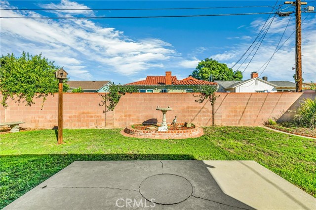 Detail Gallery Image 15 of 17 For 13961 Cantlay St, Van Nuys,  CA 91405 - 3 Beds | 2 Baths