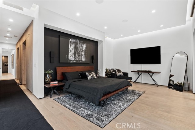 7139 Macapa Drive, Los Angeles CA: https://media.crmls.org/medias/c3958fdb-0bf2-4c8a-86f4-32bdad82e259.jpg