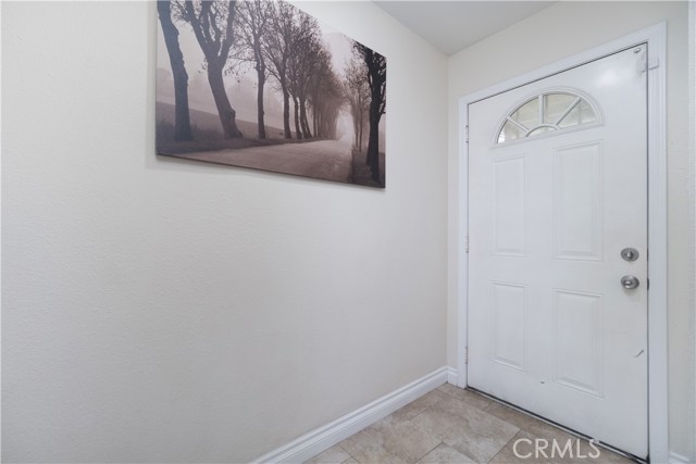 5611 Harold Street, Riverside CA: https://media.crmls.org/medias/c395e468-db0e-4c3c-9ecf-0e36e514e396.jpg
