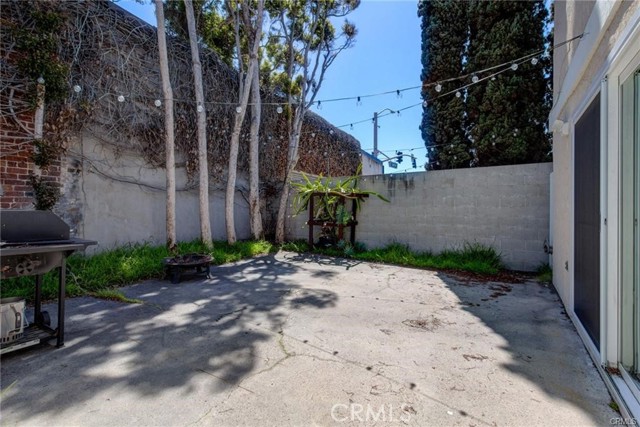 Detail Gallery Image 24 of 27 For 814 3rd St, Hermosa Beach,  CA 90254 - 3 Beds | 2 Baths