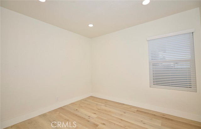 6001 De La Vista, Jurupa Valley CA: https://media.crmls.org/medias/c397861c-eb19-435c-ae39-bbf2dfc281d0.jpg