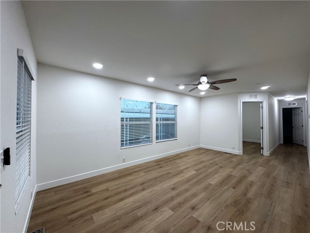 Detail Gallery Image 6 of 16 For 6154 S Walnut St, Loomis,  CA 95650 - 2 Beds | 2 Baths