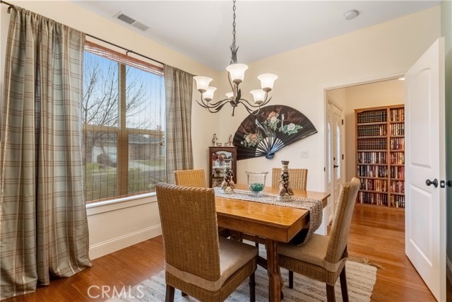 Detail Gallery Image 7 of 21 For 43 Redeemers Loop, Chico,  CA 95973 - 3 Beds | 2 Baths