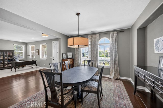 Detail Gallery Image 12 of 75 For 46093 Hunter Trail, Temecula,  CA 92592 - 5 Beds | 4/1 Baths