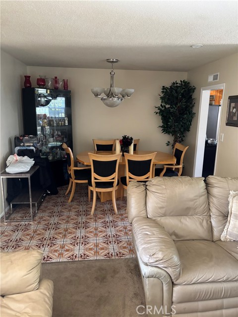 Detail Gallery Image 5 of 15 For 2403 W 116th, Hawthorne,  CA 90250 - 3 Beds | 2 Baths