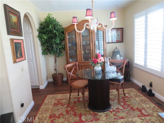 16927 Lake Ridge Way, Yorba Linda CA: https://media.crmls.org/medias/c399c2fe-cc82-48dc-9460-37d732ccddd2.jpg