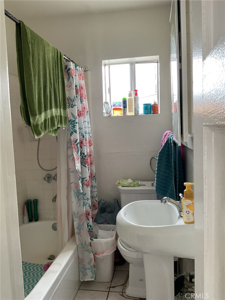 https://media.crmls.org/medias/c399dc51-1824-423a-a065-144768caebc2.jpg?preset=X-Large