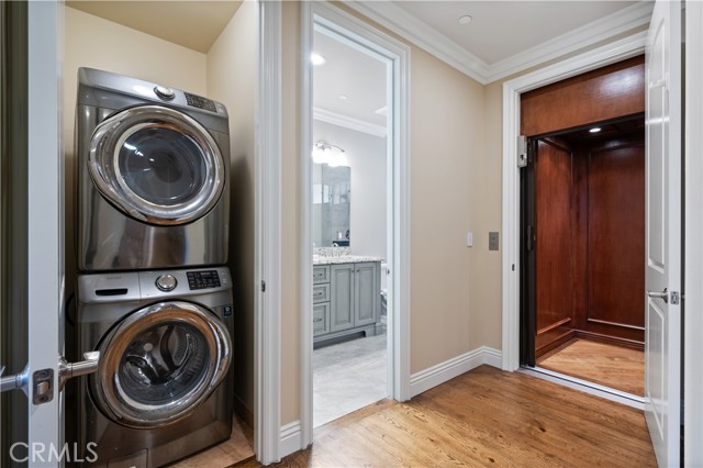 1407 S Catalina Avenue, Redondo Beach CA: https://media.crmls.org/medias/c39b6c29-4254-4a57-9fed-5e4dbebd25d9.jpg