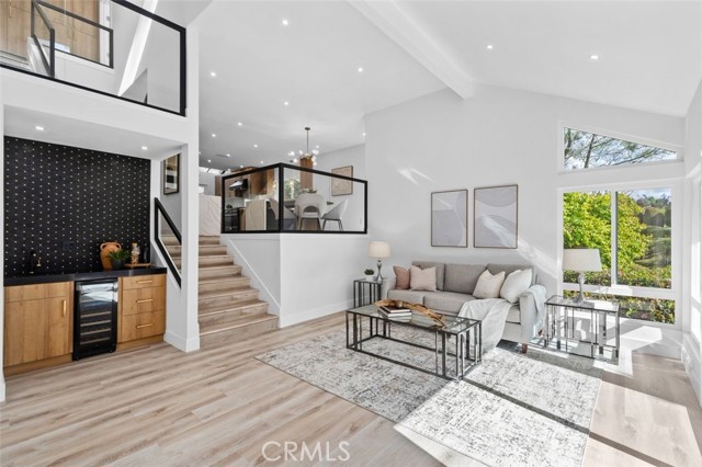 Detail Gallery Image 4 of 52 For 1 Rainbow Falls, Irvine,  CA 92603 - 4 Beds | 3 Baths