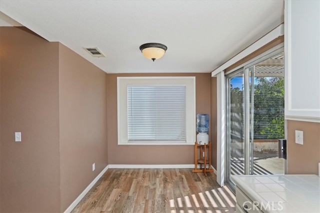 Detail Gallery Image 17 of 41 For 27025 Rock Bluff, Temecula,  CA 92591 - 4 Beds | 2/1 Baths