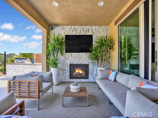15 Cielo Azul, Mission Viejo CA: https://media.crmls.org/medias/c39dd062-61e8-449d-a991-ff07b268eb18.jpg