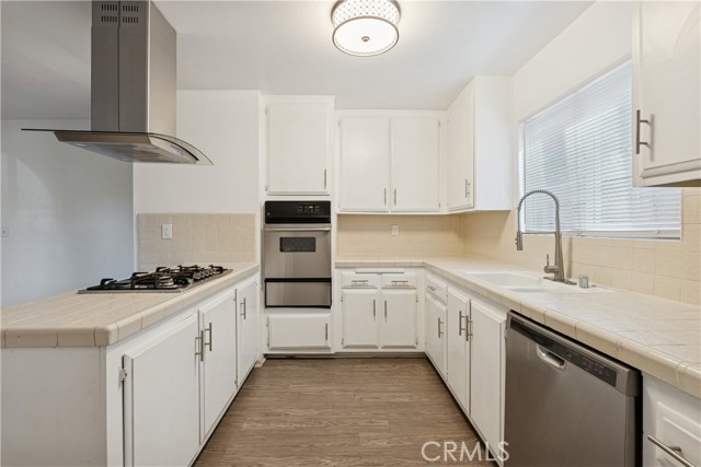 Detail Gallery Image 14 of 32 For 16103 Osborne St, North Hills,  CA 91343 - 3 Beds | 2 Baths