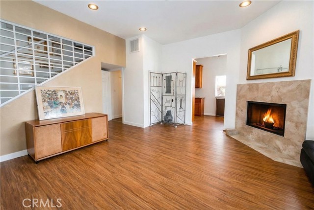 Detail Gallery Image 5 of 20 For 537 Cypress, Pasadena,  CA 91103 - 3 Beds | 3 Baths