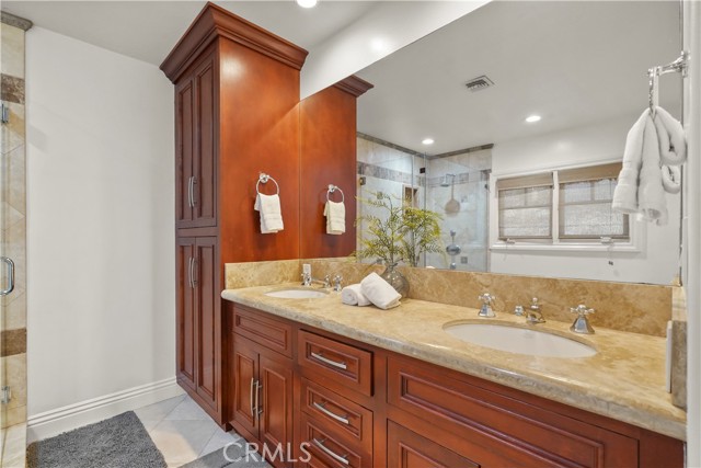 22550 Flamingo Street, Woodland Hills CA: https://media.crmls.org/medias/c39e8567-6733-4726-b570-2c6658f12019.jpg