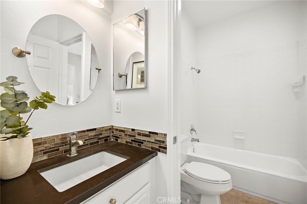 MLS #OC25257856 image #28