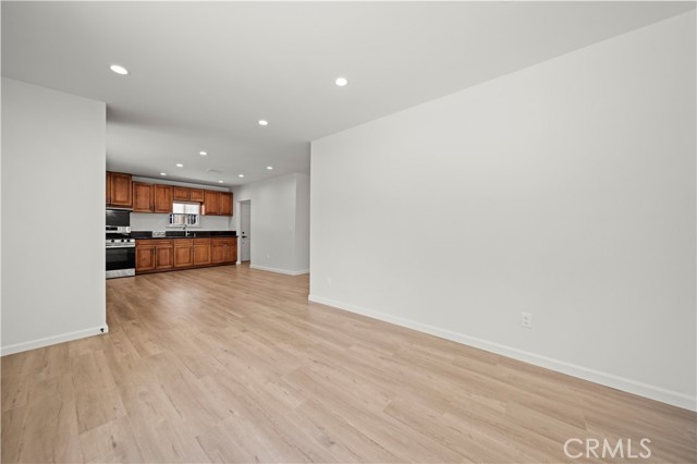 Detail Gallery Image 5 of 25 For 252 W Tujunga Ave, Burbank,  CA 91502 - 3 Beds | 2 Baths