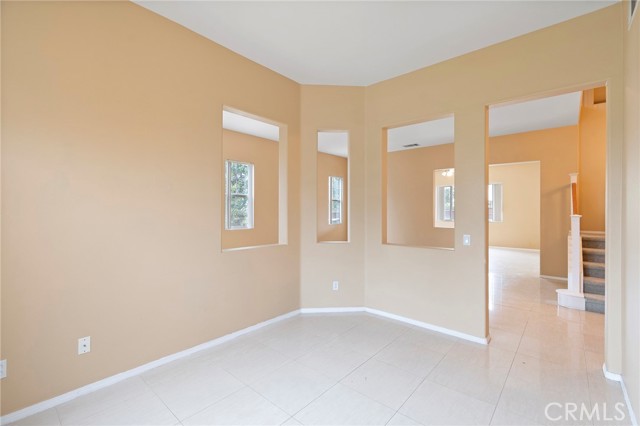 8348 Barnwood Lane, Riverside CA: https://media.crmls.org/medias/c3a084a2-5f9d-48a7-baea-2c78d5b65d4f.jpg