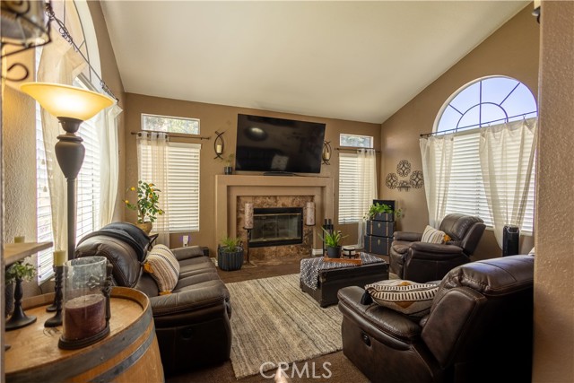 28947 Glenrock Place, Highland CA: https://media.crmls.org/medias/c3a0f022-75ef-4320-888f-107fbdea4793.jpg