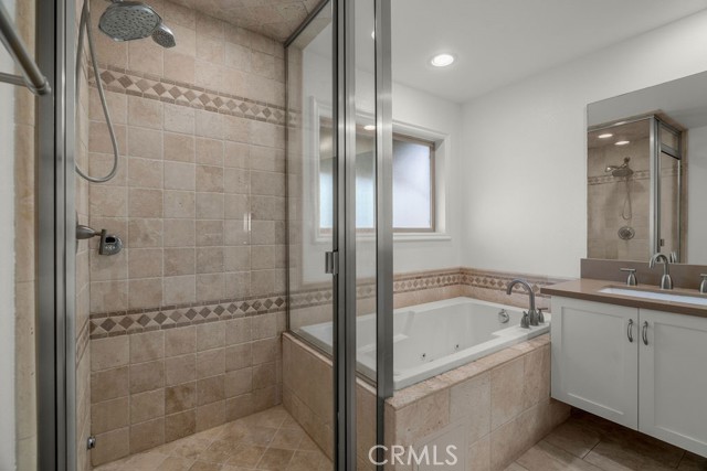 Detail Gallery Image 43 of 61 For 11504 Moorpark St #103,  Studio City,  CA 91602 - 3 Beds | 2/1 Baths