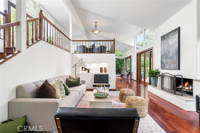 11071 Coronel, North Tustin CA: https://media.crmls.org/medias/c3a360ec-20bd-4c9a-88b3-f8a6d28dc505.jpg