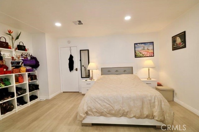 731 Glenlake Drive, Placentia CA: https://media.crmls.org/medias/c3a363c0-dd70-434c-960d-f7645d2363a2.jpg