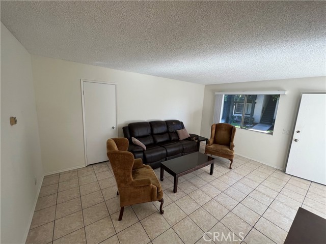 Detail Gallery Image 6 of 15 For 23224 Orange, Lake Forest,  CA 92630 - 1 Beds | 1 Baths