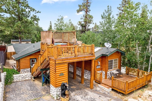 Detail Gallery Image 3 of 34 For 40356 Cliff Ln, Big Bear Lake,  CA 92315 - 2 Beds | 2 Baths