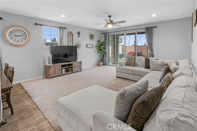 Detail Gallery Image 12 of 34 For 582 Clarence Muse Loop, Perris,  CA 92570 - 4 Beds | 2 Baths
