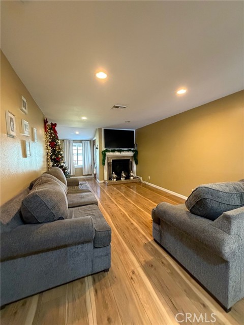 Detail Gallery Image 24 of 31 For 602 Gilmore, Corona,  CA 92879 - 4 Beds | 2 Baths