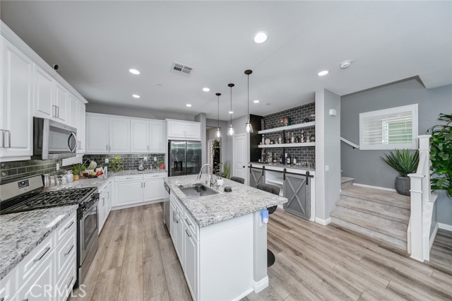 Detail Gallery Image 8 of 27 For 3418 E Paraduxx Privado, Ontario,  CA 91762 - 4 Beds | 3 Baths