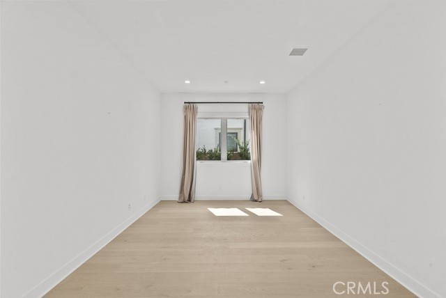 20434 W Albion Way, Porter Ranch CA: https://media.crmls.org/medias/c3a78ce7-ba88-4d4a-a58f-61c9952181aa.jpg