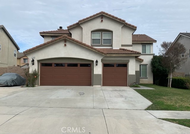 7593 Red Bluff Ln, Fontana, CA 92336