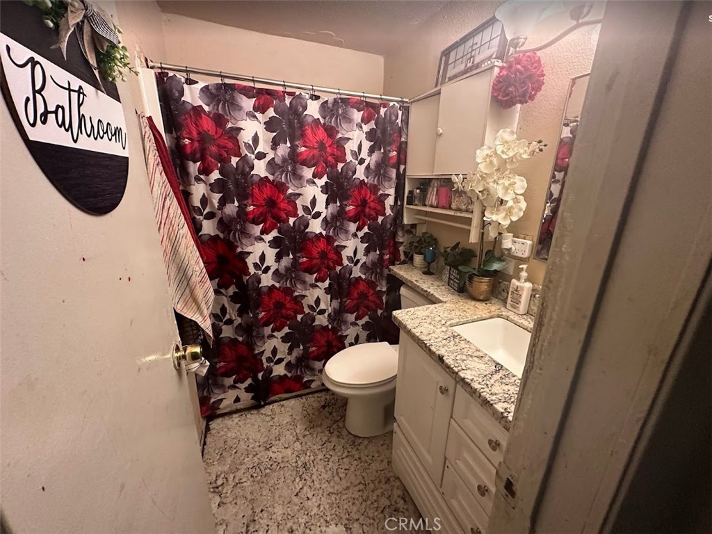 https://media.crmls.org/medias/c3a8517d-9102-4f22-ae53-3501ef4eebfb.jpg?preset=X-Large