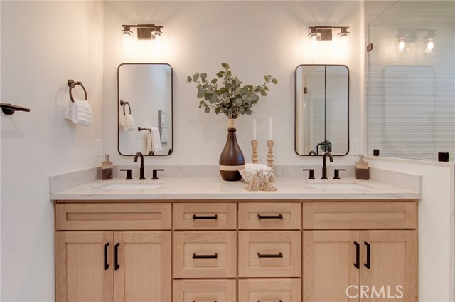 Detail Gallery Image 14 of 29 For 8652 Royer, Huntington Beach,  CA 92647 - 4 Beds | 2 Baths