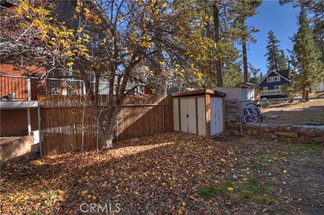 Detail Gallery Image 37 of 42 For 435 Arroyo, Big Bear Lake,  CA 92315 - 3 Beds | 1 Baths