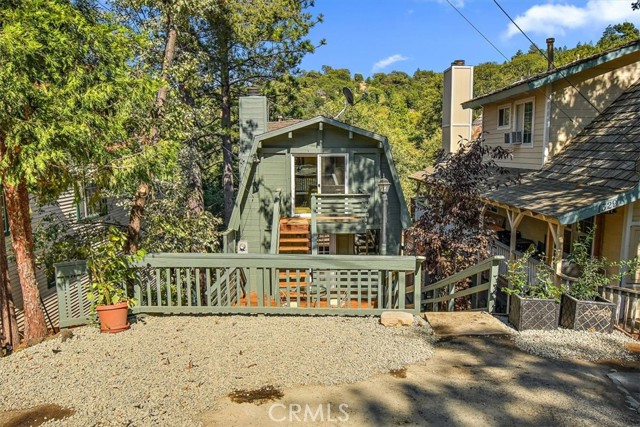 Detail Gallery Image 10 of 30 For 1333 Short Cut, Lake Arrowhead,  CA 92352 - 3 Beds | 2 Baths