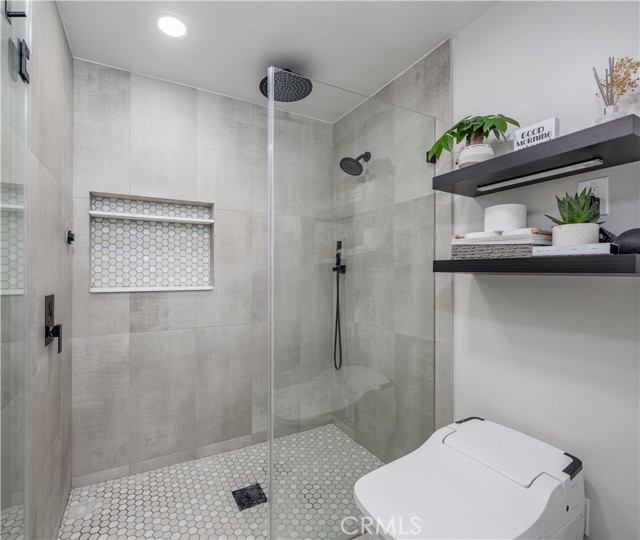 Image 20 of 65 For 824 Dune  