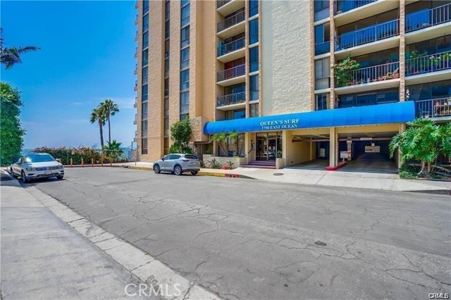 1750 E Ocean Boulevard, Long Beach CA: https://media.crmls.org/medias/c3aa4cf0-cb94-4076-b286-573f46844f6d.jpg