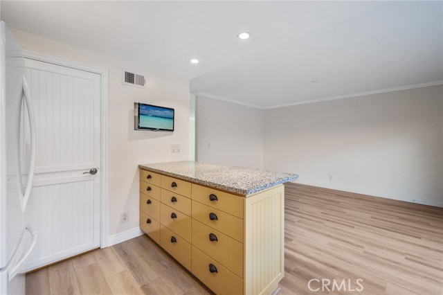 Detail Gallery Image 15 of 37 For 2279 Stonewood Ct, San Pedro,  CA 90732 - 3 Beds | 2/1 Baths