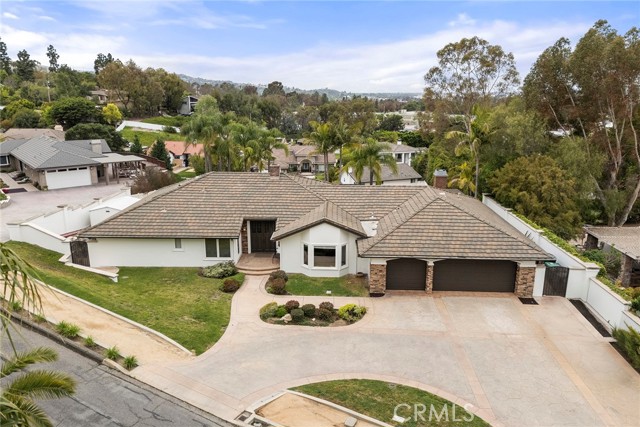 241 S Country Hill Road, Anaheim Hills CA: https://media.crmls.org/medias/c3aa8513-766d-4c82-84be-c229c2e951f2.jpg