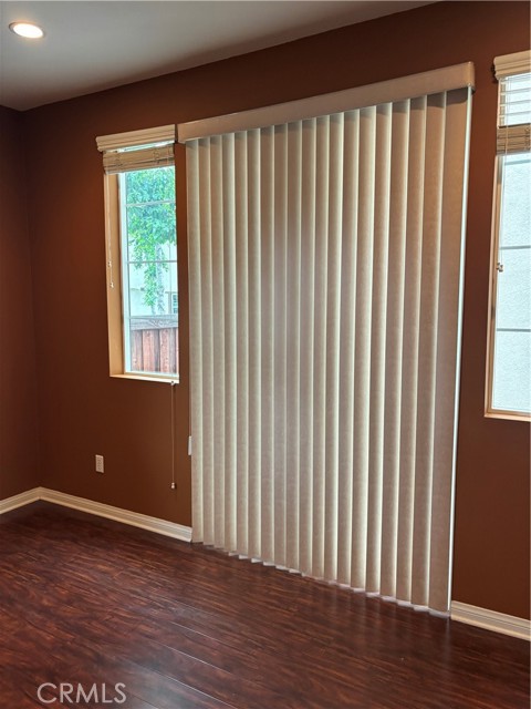 10401 Via Palma, Montclair CA: https://media.crmls.org/medias/c3ab0bf3-0ec8-4945-9a00-c722621d6add.jpg
