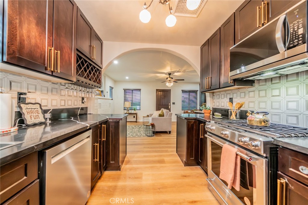 MLS #CV25257042 image #2