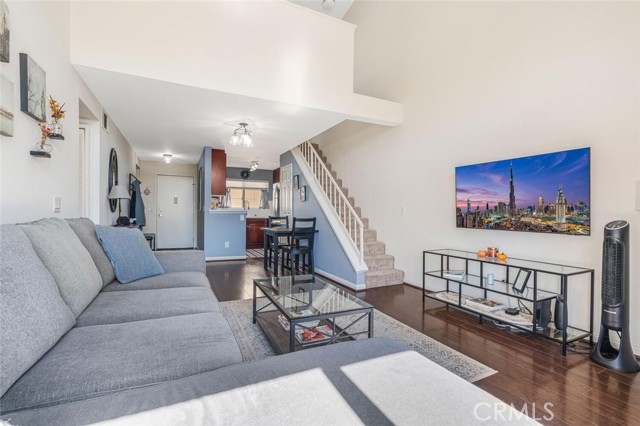 Detail Gallery Image 4 of 26 For 5565 Canoga Ave #309,  Woodland Hills,  CA 91367 - 2 Beds | 2 Baths