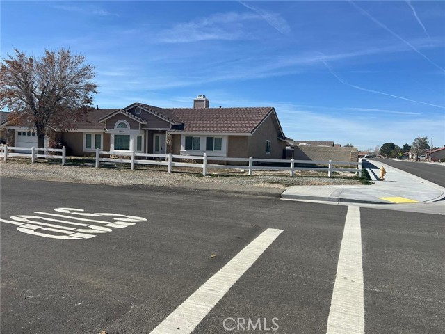 Detail Gallery Image 4 of 64 For 13610 Cuyamaca Rd, Apple Valley,  CA 92308 - 4 Beds | 2 Baths